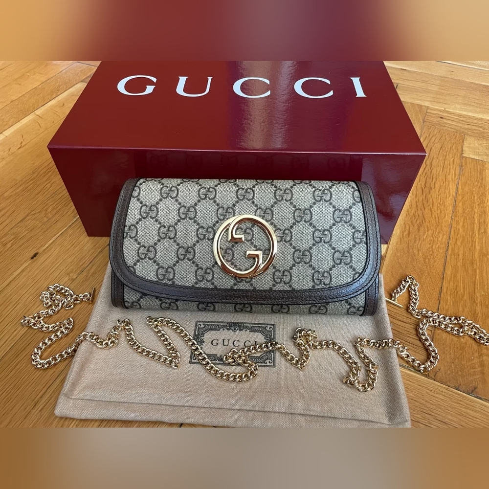 Gucci Blondie Continental Chain Wallet